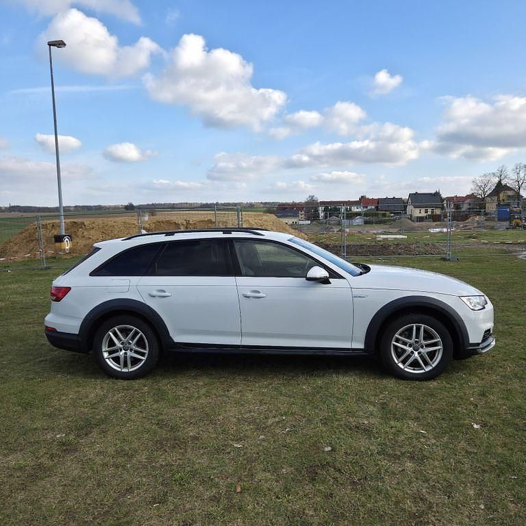 Gebraucht Audi A4 Allroad Ambiente 190 PS (139 kW) 2017 Weiß Kombi
