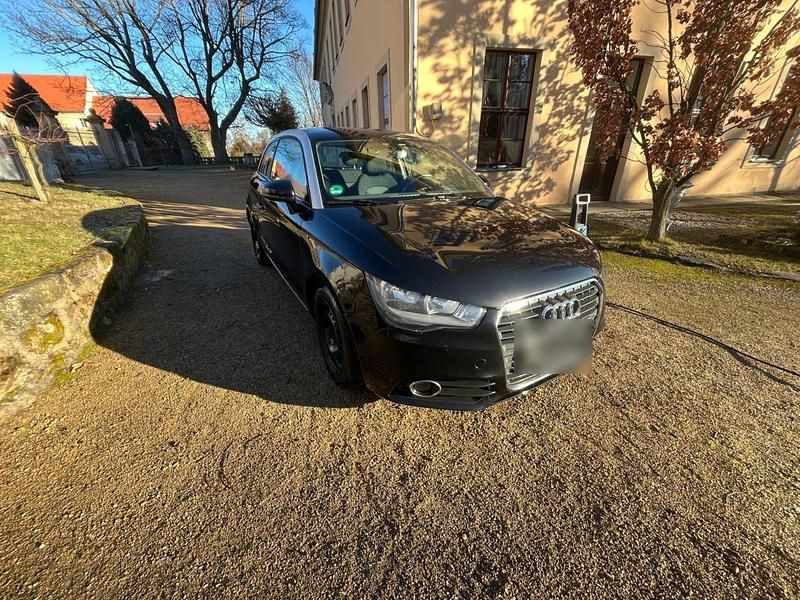 Gebraucht Audi A1 105 PS (77 kW) 2010 Schwarz Kleinwagen