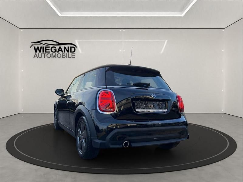 Gebraucht Mini Cooper 136 PS (100 kW) 2022 Schwarz Kleinwagen