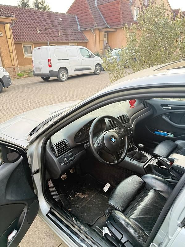 Gebraucht BMW 325 200 PS (147 kW) 2001 Grau Limousine