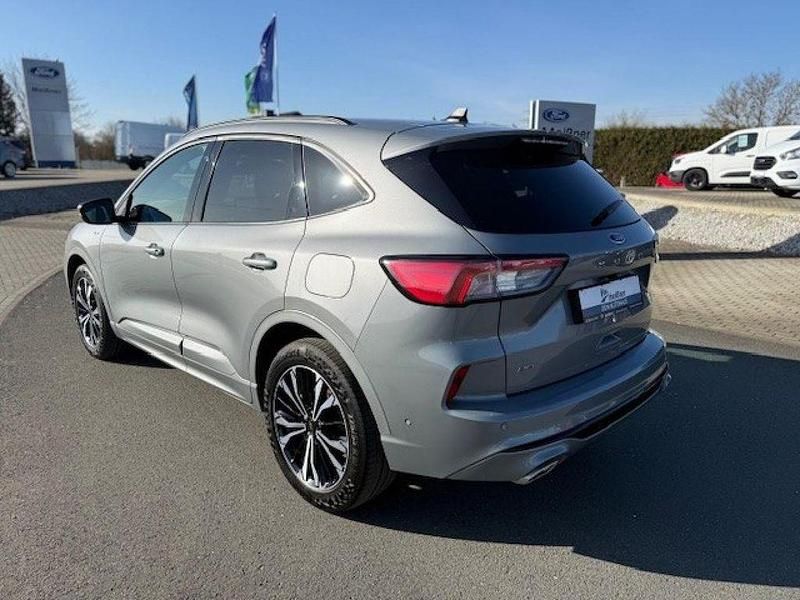 Gebraucht Ford Kuga ST-Line 190 PS (139 kW) 2022 Silber SUV
