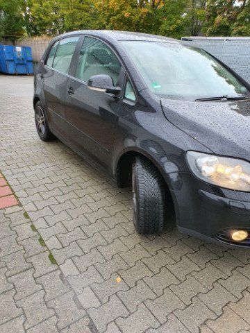 Schwarz metallic Gebraucht 2006 VW Golf Plus Cross Van / Kleinbus | 2.800 € - Bild 1/4