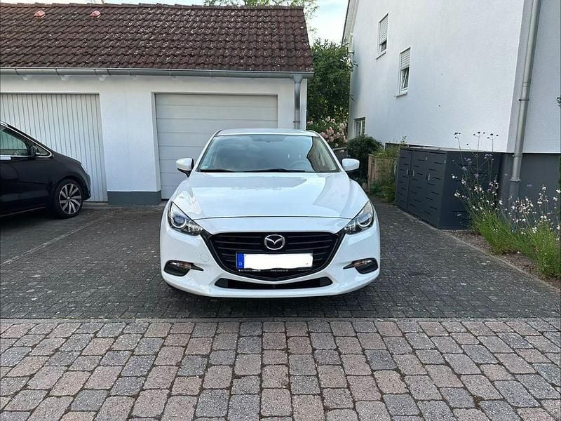 Second-hand Mazda 3 101 CP (74 kW) 2017 Alb Berlinǎ