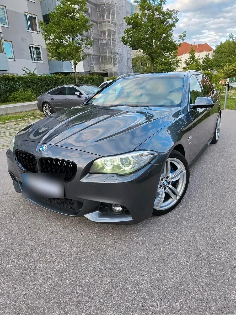 Gebraucht BMW 525 M Sport 218 PS (160 kW) 2015 Grau Kombi