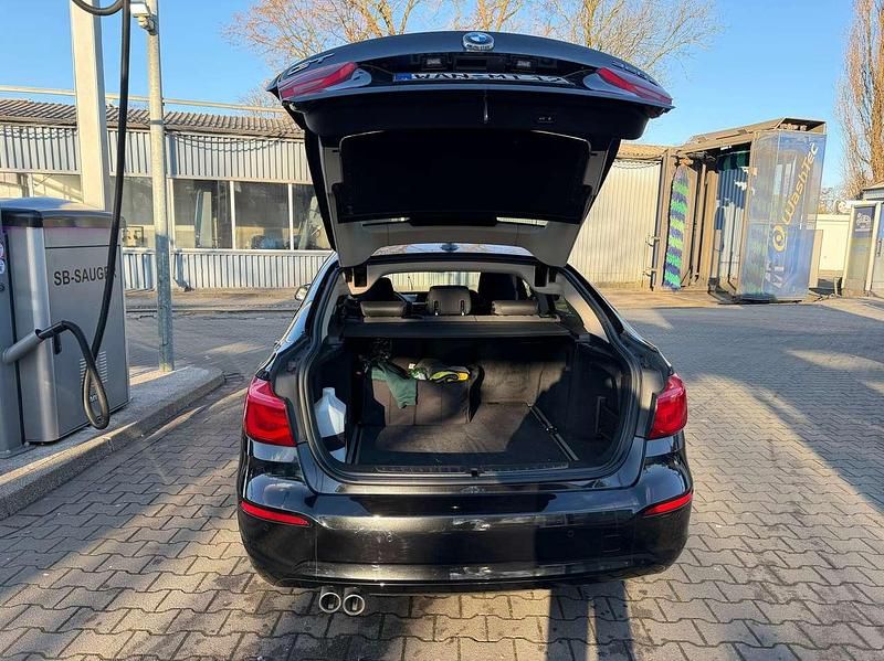 Gebraucht BMW 320 Gran Turismo 190 PS (139 kW) 2017 Schwarz Limousine