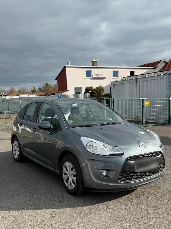 Gebraucht Citroën C3 Tendance 75 PS (55 kW) 2010 Limousine