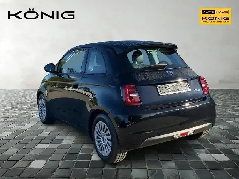 Gebraucht Fiat 500e 86 kW (118 PS) 2023 Schwarz Kleinwagen