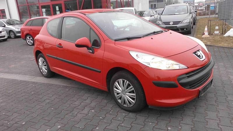 Gebraucht Peugeot 207 Filou 73 PS (53 kW) 2007 Rot Limousine