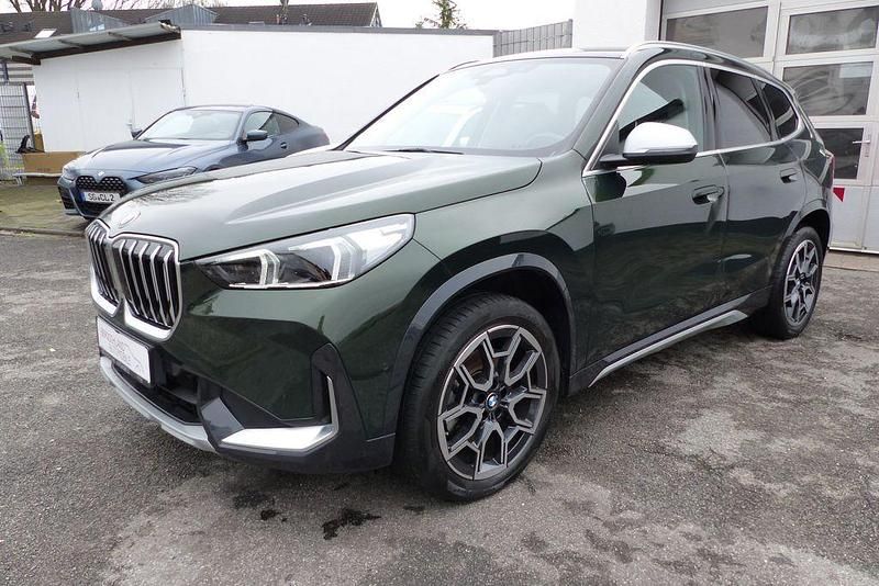 Grün Gebraucht 2024 BMW X1 xLine SUV | 39.950 € (Guter Preis) - Bild 1/4