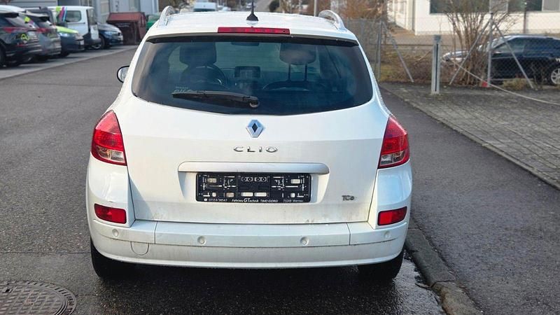 Gebraucht Renault Clio GrandTour Night&Day 103 PS (75 kW) 2012 Weiß Kombi