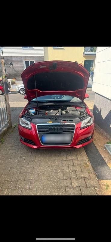 Gebraucht Audi A3 Sportback Ambition 125 PS (91 kW) 2009 Rot Kleinwagen