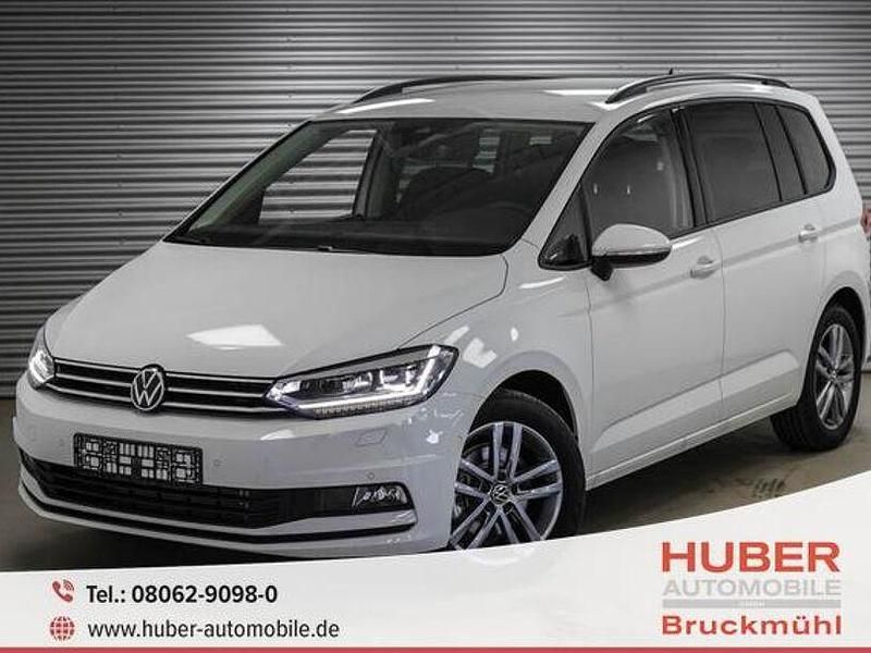Neu VW Touran 150 PS (110 kW) 2026 Pure white uni (0q) Van / Kleinbus