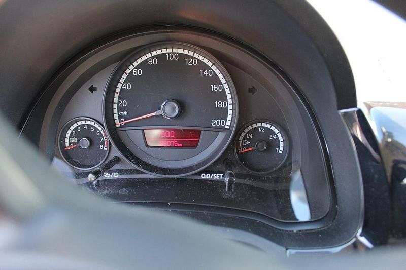 Second-hand VW up! move up! 75 CP (55 kW) 2012 Argintiu Hatchback
