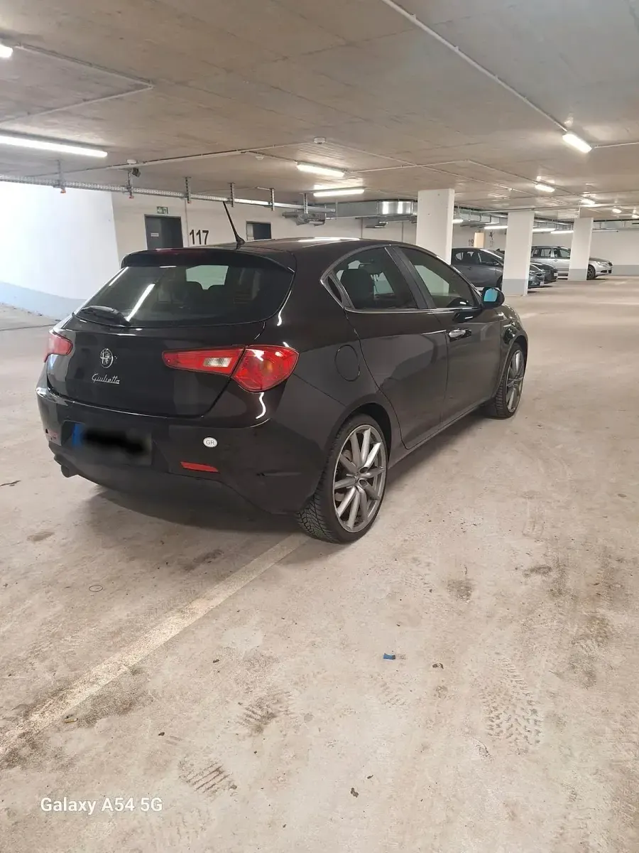 Gebraucht Alfa Romeo Giulietta 170 PS (125 kW) 2010 Schwarz Kleinwagen