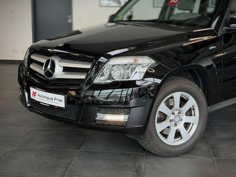 Gebraucht Mercedes GLK250 204 PS (150 kW) 2011 Schwarz SUV