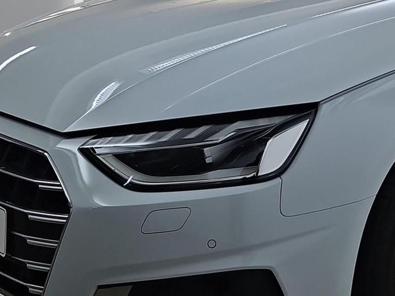 Gebraucht Audi A4 Advanced Plus 150 PS (110 kW) 2023 Gletscherweiß metallic Kombi