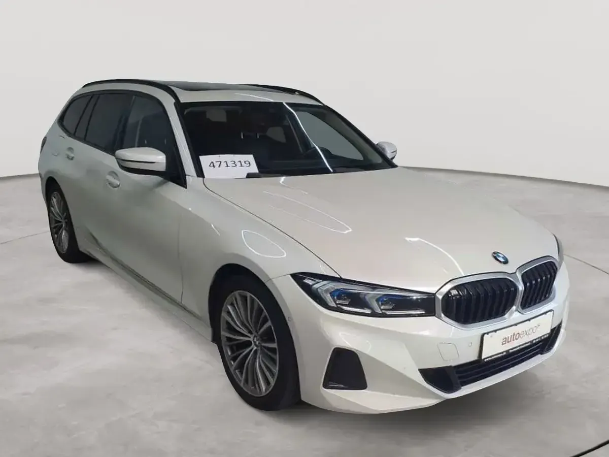 Gebraucht BMW 320 Sport Line 190 PS (139 kW) 2023 Kombi