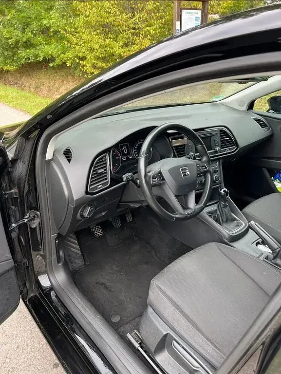Gebraucht Seat Leon Style 125 PS (91 kW) 2015 Schwarz Limousine