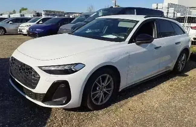 Gebraucht Audi A5 Ambiente 204 PS (150 kW) 2025 Kombi