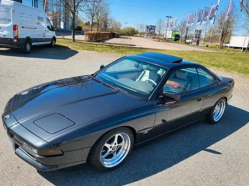 Second-hand BMW 850 300 CP (220 kW) 1990 Negru Coupe