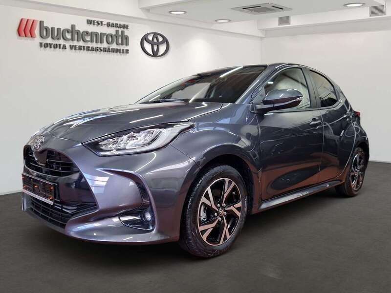 Marlingrau Neu 2025 Toyota Yaris Hybrid Comfort Kleinwagen | 27.990 € (Etwas zu teuer) - Bild 1/4