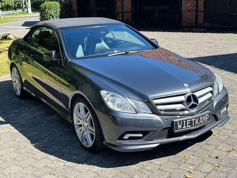Grau Gebraucht 2011 Mercedes E350 AMG Cabrio | 10.980 € (Superpreis) - Bild 1/4