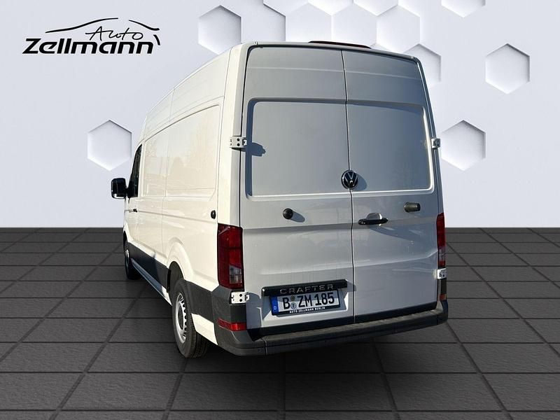 Gebraucht VW Crafter 140 PS (102 kW) 2025 Weiß Van