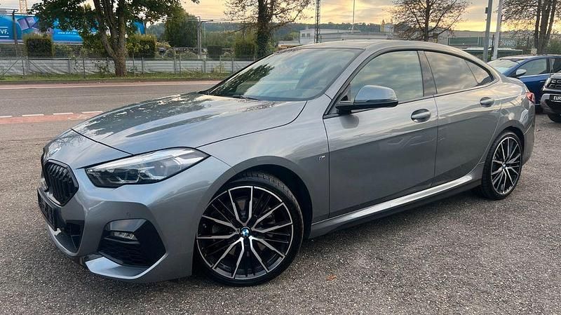 Grau Gebraucht 2022 BMW 220 M Sport Coupé | 26.800 € (Guter Preis) - Bild 1/4