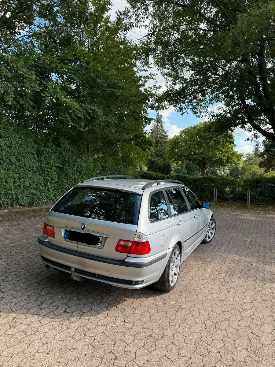Gebraucht BMW 318 143 PS (105 kW) 2002 Silber Kombi