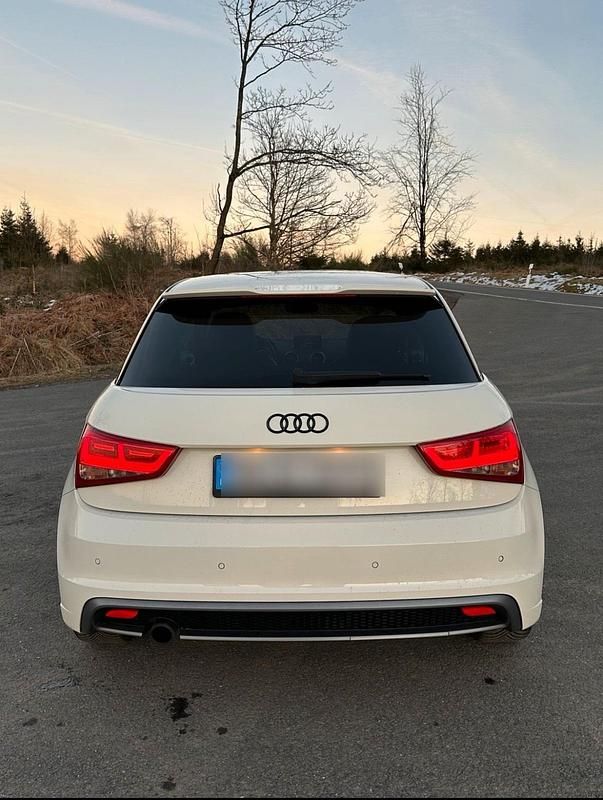 Gebraucht Audi A1 Sport 105 PS (77 kW) 2010 Weiß Kleinwagen