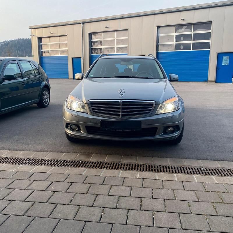 Gebraucht Mercedes C200 184 PS (135 kW) 2010 Grau Kombi