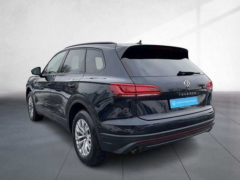 Gebraucht VW Touareg Basis 231 PS (169 kW) 2022 Blau SUV