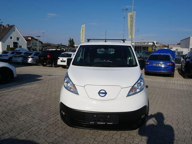 Gebraucht Nissan e-NV200 80 kW (109 PS) 2021 Weiß Van / Kleinbus
