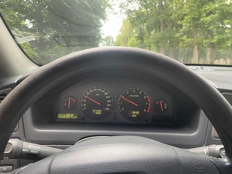 Schwarz Gebraucht 2000 Volvo V70 Kombi | 600 € (Superpreis) - Bild 1/4