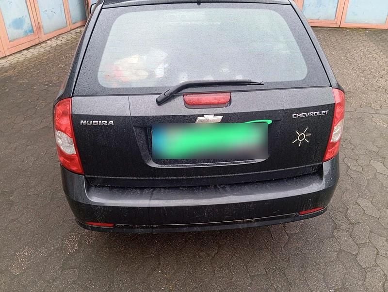 Gebraucht Chevrolet Nubira 109 PS (80 kW) 2011 Schwarz Kombi