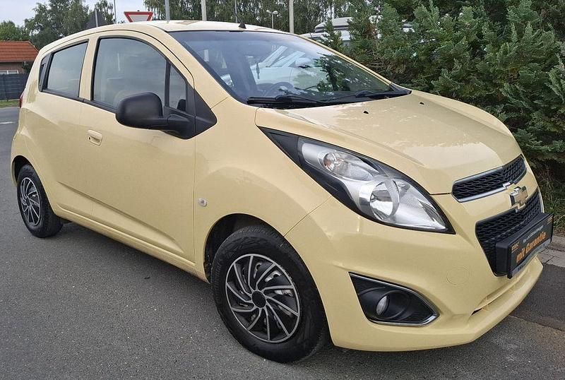 Gelb Gebraucht 2013 Chevrolet Spark LT Kleinwagen | 3.250 € (Fairer Preis) - Bild 1/4