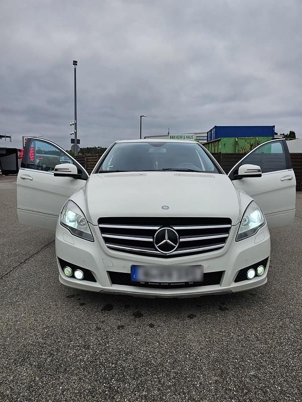 Weiß Gebraucht 2011 Mercedes R350 Van / Kleinbus | 8.000 € (Superpreis) - Bild 1/4