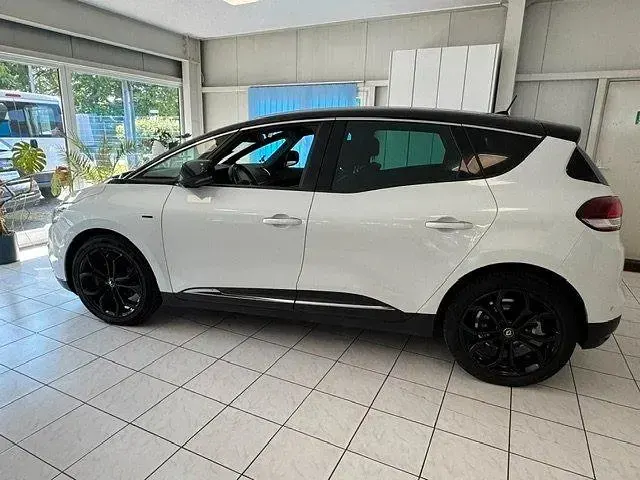 Occasion Renault Scenic E-Tech Black Edition 140 ch (102 kW) 2020 Blanc Monospace
