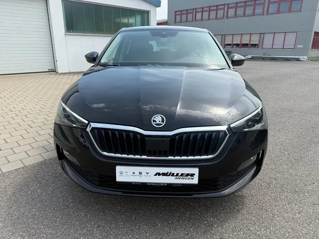 Gebraucht Skoda Scala Business Line 150 PS (110 kW) 2021 Schwarz Kleinwagen