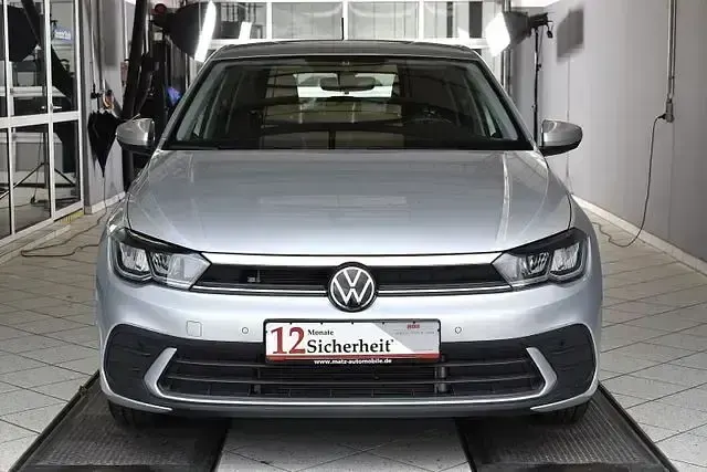 Gebraucht VW Polo Life 95 PS (69 kW) 2024 Silber Kleinwagen