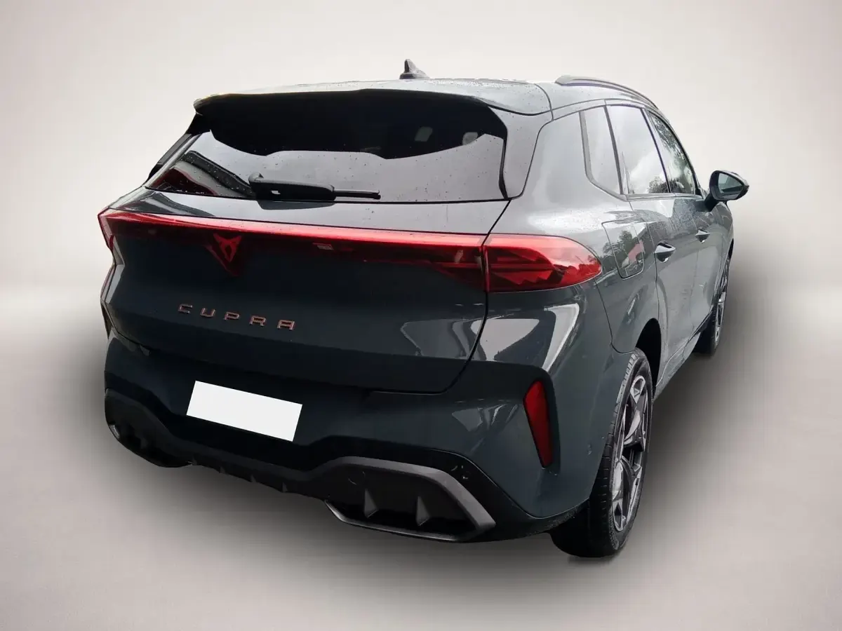 Neu Cupra Terramar VZ 265 PS (194 kW) 2025 Blau SUV