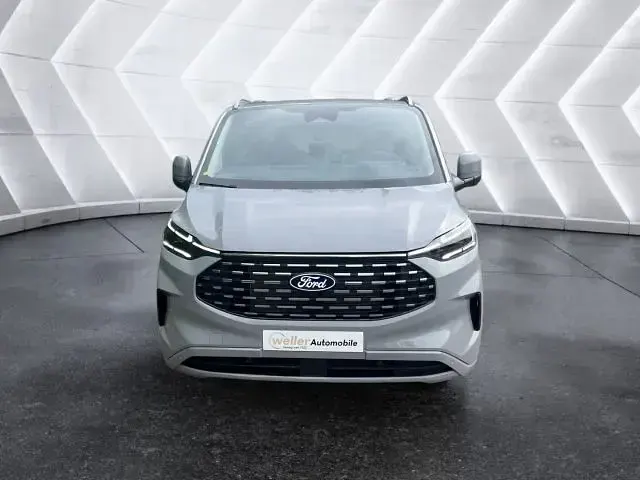 Neu Ford Tourneo Titanium 170 PS (125 kW) 2026 Grau Van / Kleinbus