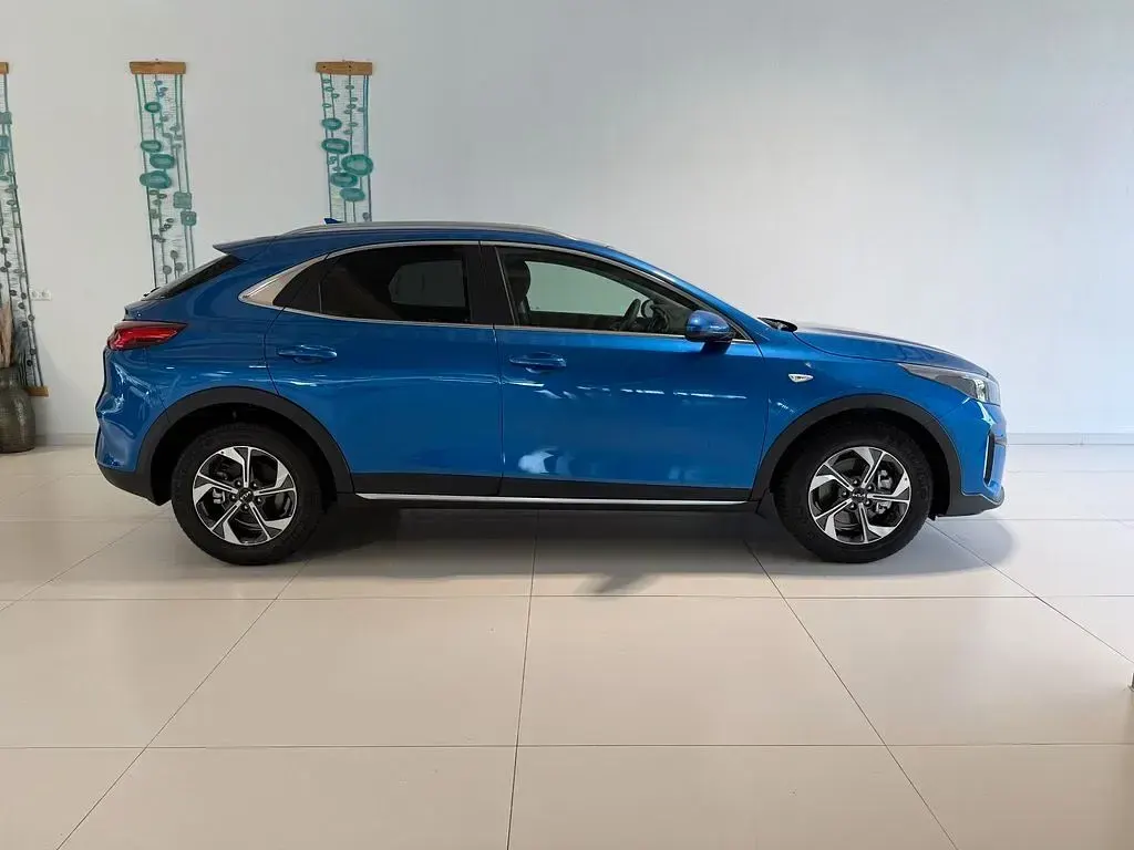 Neu Kia XCeed City 150 PS (110 kW) 2026 Blau SUV