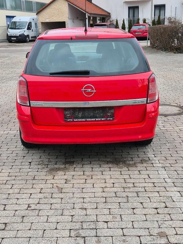 Gebraucht Opel Astra 110 PS (80 kW) 2010 Rot Kombi