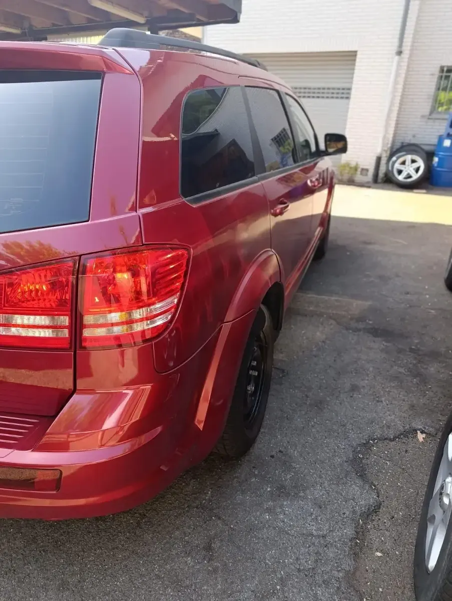 Gebraucht Dodge Journey 185 PS (136 kW) 2010 Rot SUV