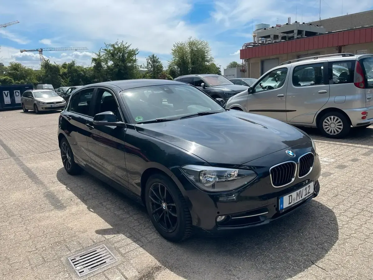 Gebraucht BMW 118 143 PS (105 kW) 2013 Schwarz Kleinwagen
