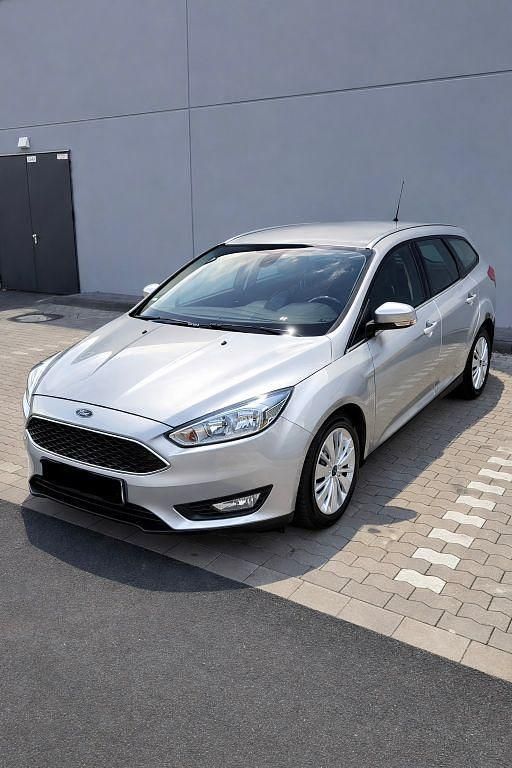 Usata Ford Focus 120 CV (88 kW) 2015 Argento Station wagon