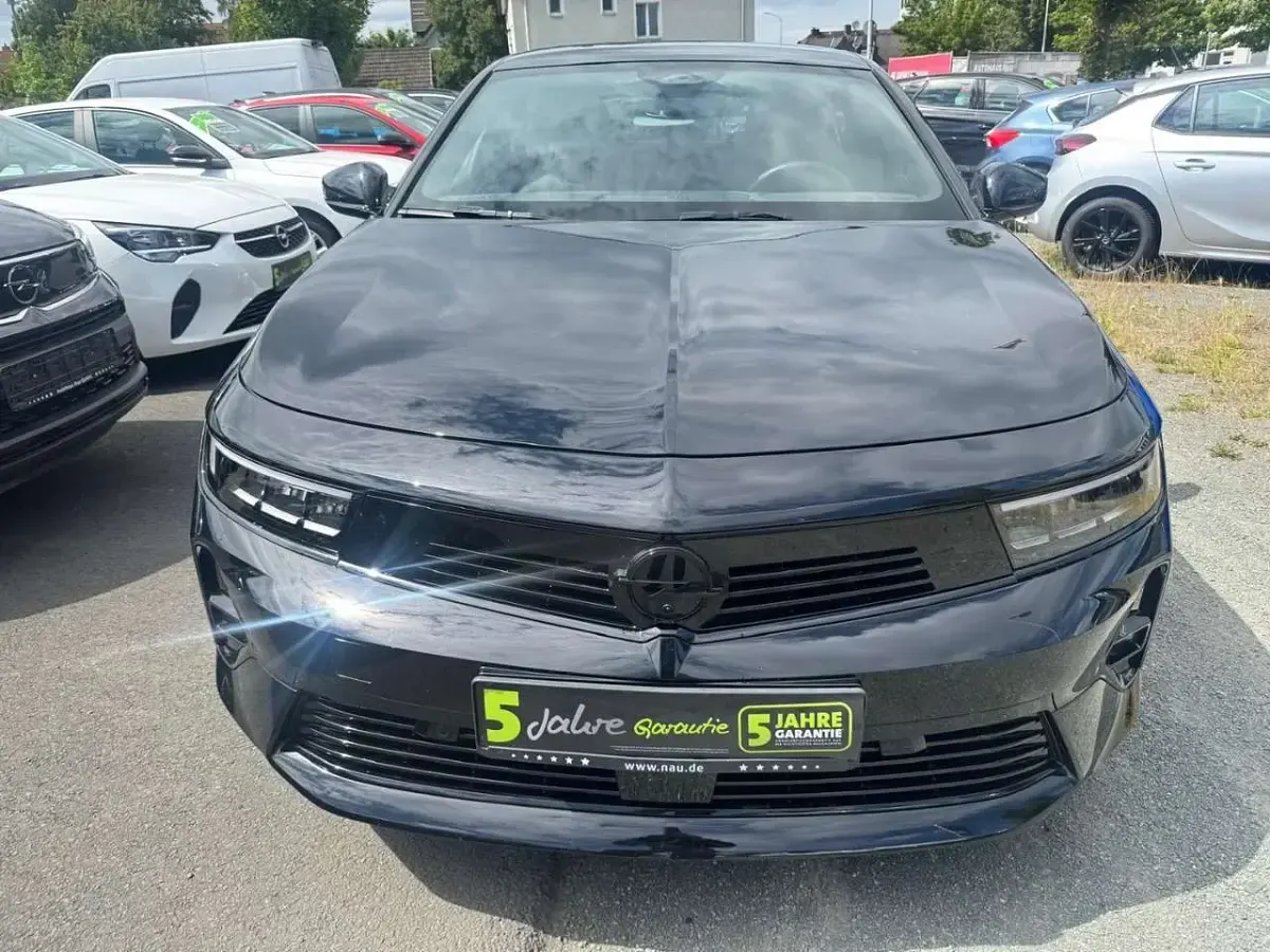 Gebraucht Opel Astra 131 PS (96 kW) 2023 Schwarz Kleinwagen