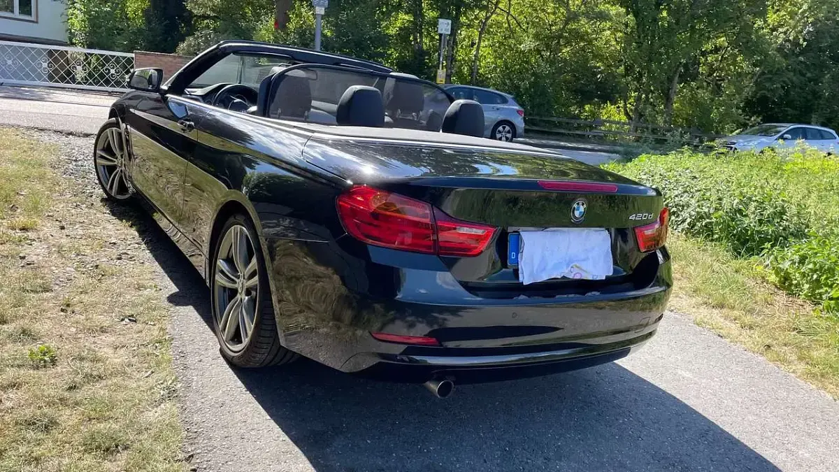 Gebraucht BMW 420 Sport Line 184 PS (135 kW) 2015 Schwarz Cabrio