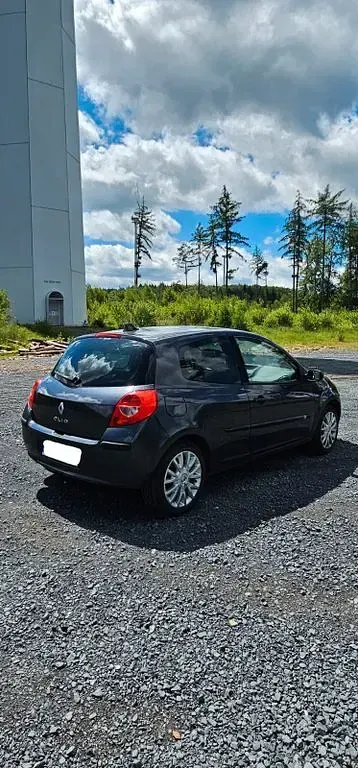 Gebraucht Renault Clio III 101 PS (74 kW) 2008 Schwarz Limousine